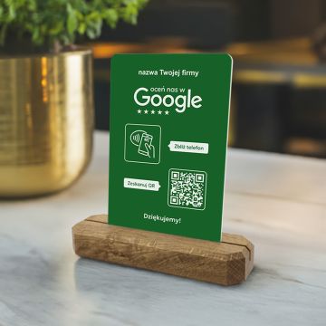 Stojak, prezenter z QR i NFC do zbierania opinii w Google, nazwa firmy, podkład dębowy, zielony pionowy